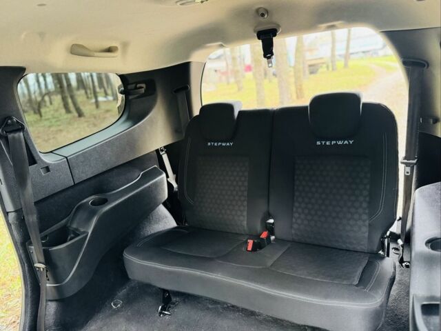 Синий Рено Лоджи, объемом двигателя 1.5 л и пробегом 57 тыс. км за 12500 $, фото 13 на Automoto.ua