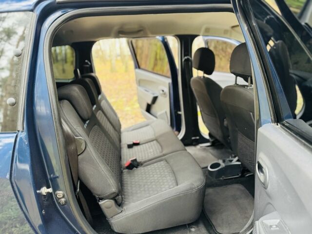 Синий Рено Лоджи, объемом двигателя 1.5 л и пробегом 57 тыс. км за 12500 $, фото 11 на Automoto.ua