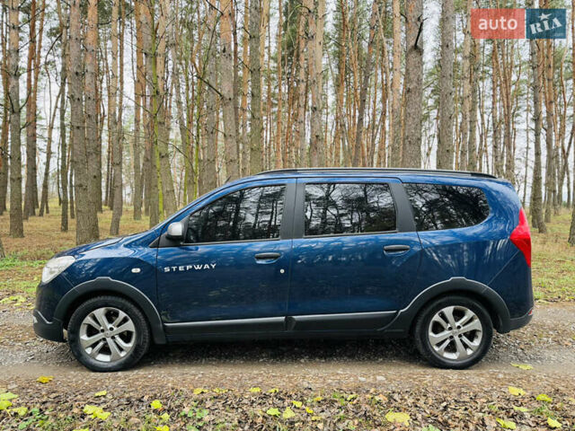 Синий Рено Лоджи, объемом двигателя 1.5 л и пробегом 57 тыс. км за 12500 $, фото 3 на Automoto.ua