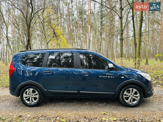 Синий Рено Лоджи, объемом двигателя 1.5 л и пробегом 57 тыс. км за 12500 $, фото 1 на Automoto.ua