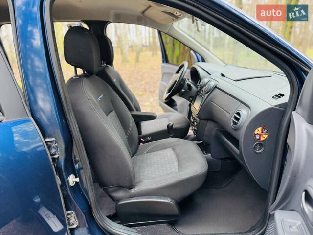 Синий Рено Лоджи, объемом двигателя 1.5 л и пробегом 57 тыс. км за 12500 $, фото 10 на Automoto.ua