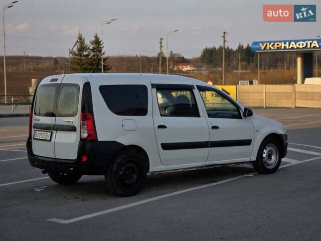 Белый Рено Логан МСВ, объемом двигателя 1.6 л и пробегом 249 тыс. км за 3499 $, фото 6 на Automoto.ua