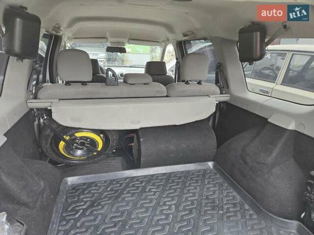 Белый Рено Логан МСВ, объемом двигателя 1.6 л и пробегом 160 тыс. км за 6000 $, фото 12 на Automoto.ua
