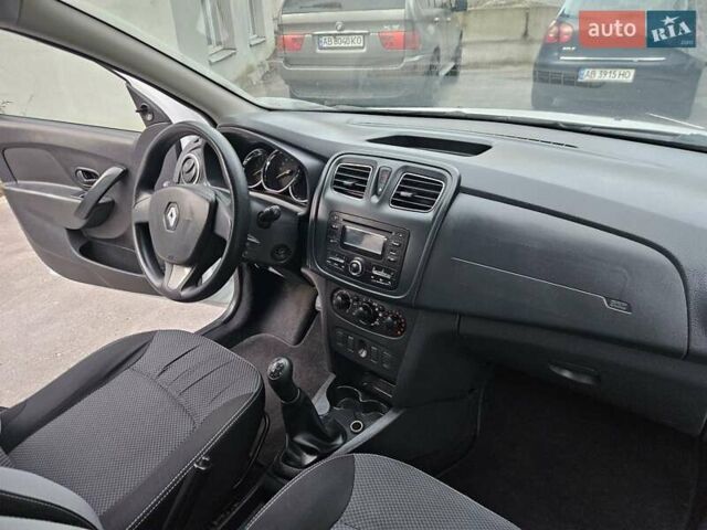 Белый Рено Логан МСВ, объемом двигателя 1.5 л и пробегом 138 тыс. км за 6800 $, фото 47 на Automoto.ua