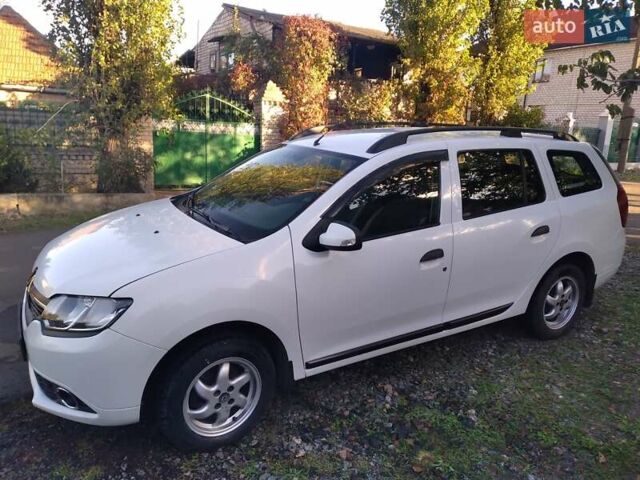 Рено Логан МСВ 2015 в Николаеве на Automoto.ua Белый Рено Логан МСВ, объемом двигателя 1.5 л и пробегом 330 тыс. км за 6300 $, фото 9 на Automoto.ua