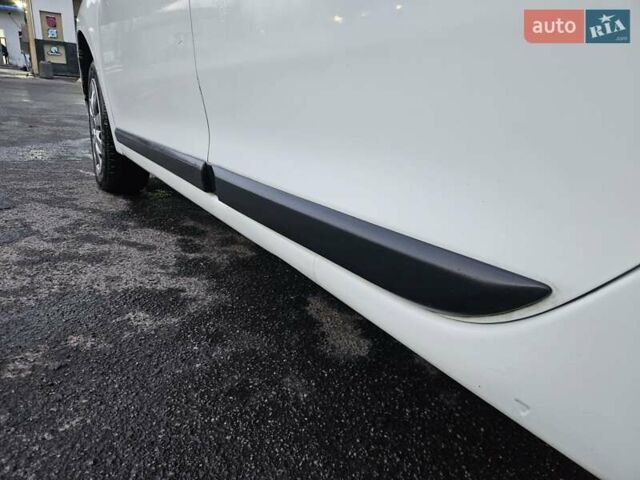 Белый Рено Логан МСВ, объемом двигателя 1.5 л и пробегом 138 тыс. км за 6800 $, фото 6 на Automoto.ua