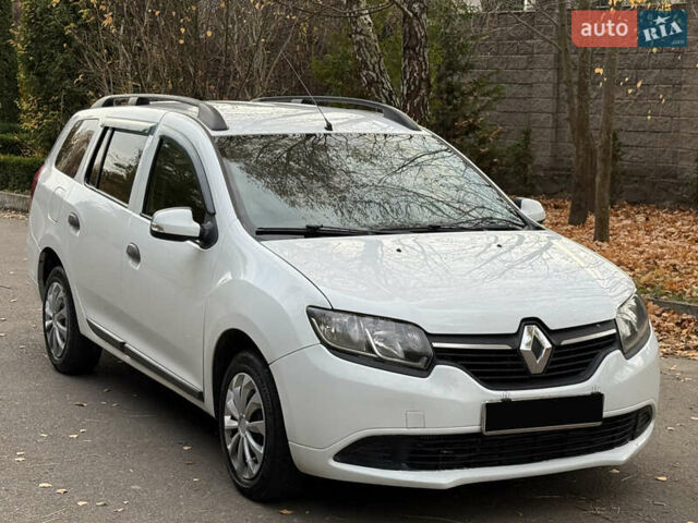Белый Рено Логан МСВ, объемом двигателя 1.5 л и пробегом 223 тыс. км за 6850 $, фото 1 на Automoto.ua
