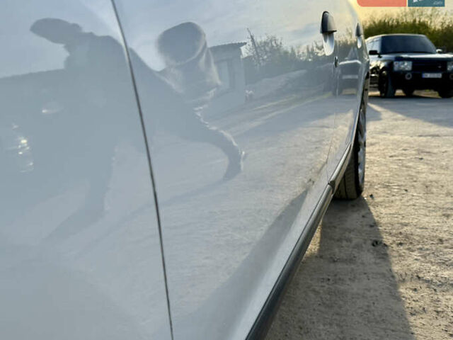 Белый Рено Логан МСВ, объемом двигателя 1.5 л и пробегом 222 тыс. км за 5799 $, фото 24 на Automoto.ua