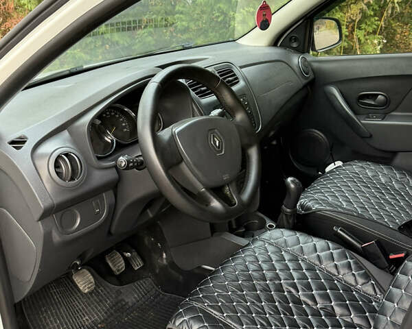 Белый Рено Логан МСВ, объемом двигателя 1.5 л и пробегом 230 тыс. км за 5899 $, фото 20 на Automoto.ua