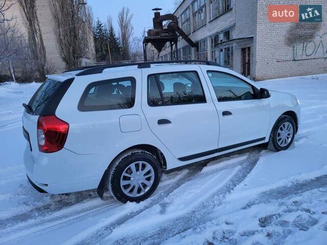 Білий Рено Логан МСВ, об'ємом двигуна 1.5 л та пробігом 104 тис. км за 8600 $, фото 6 на Automoto.ua