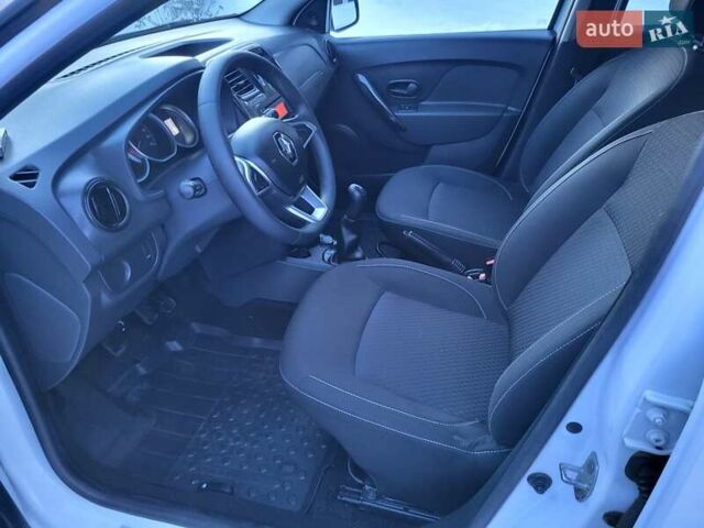 Білий Рено Логан МСВ, об'ємом двигуна 1.5 л та пробігом 104 тис. км за 8600 $, фото 11 на Automoto.ua