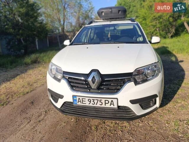 Белый Рено Логан МСВ, объемом двигателя 1.5 л и пробегом 165 тыс. км за 7700 $, фото 11 на Automoto.ua