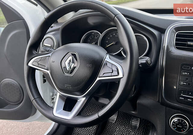 Белый Рено Логан МСВ, объемом двигателя 1.46 л и пробегом 75 тыс. км за 10600 $, фото 26 на Automoto.ua