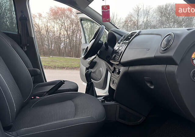 Белый Рено Логан МСВ, объемом двигателя 1.46 л и пробегом 75 тыс. км за 10600 $, фото 20 на Automoto.ua