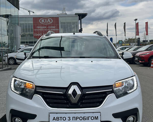 Белый Рено Логан МСВ, объемом двигателя 1.5 л и пробегом 183 тыс. км за 9053 $, фото 2 на Automoto.ua