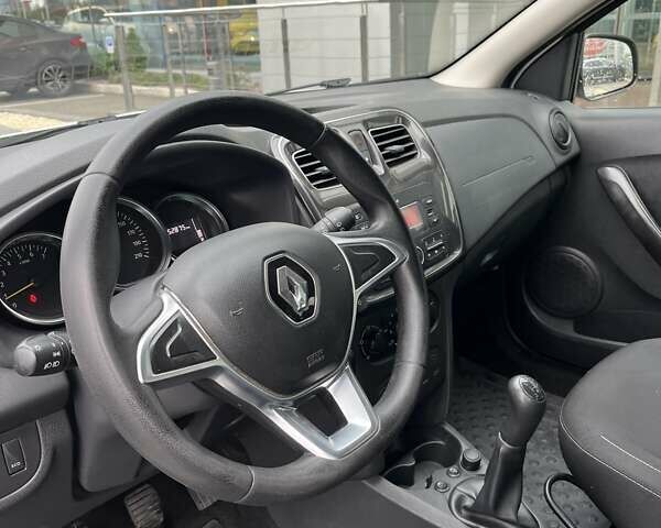 Рено Логан МСВ 2019 в Киеве на Automoto.ua Белый Рено Логан МСВ, объемом двигателя 1.5 л и пробегом 252 тыс. км за 8968 $, фото 14 на Automoto.ua