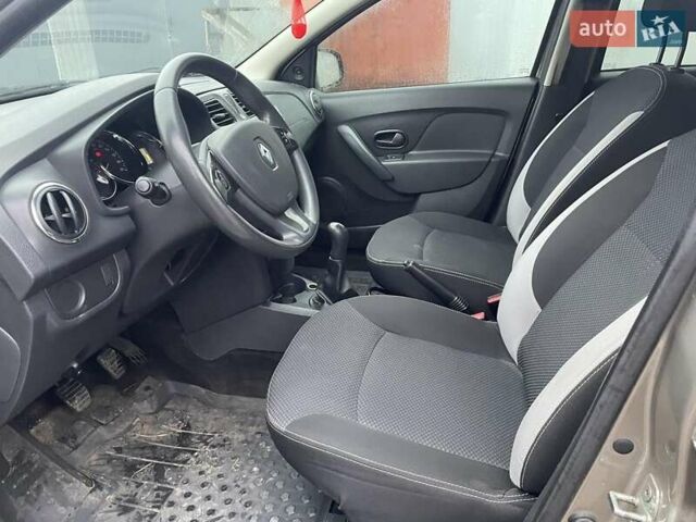 Бежевый Рено Логан МСВ, объемом двигателя 1.15 л и пробегом 155 тыс. км за 5900 $, фото 9 на Automoto.ua