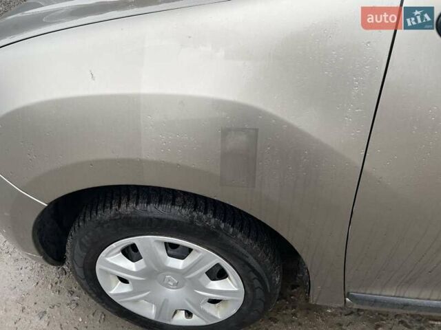 Бежевый Рено Логан МСВ, объемом двигателя 1.15 л и пробегом 155 тыс. км за 5900 $, фото 18 на Automoto.ua