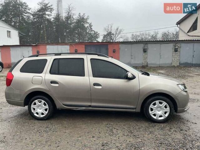 Бежевый Рено Логан МСВ, объемом двигателя 1.15 л и пробегом 155 тыс. км за 5900 $, фото 3 на Automoto.ua
