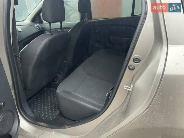 Бежевый Рено Логан МСВ, объемом двигателя 1.15 л и пробегом 155 тыс. км за 5900 $, фото 14 на Automoto.ua