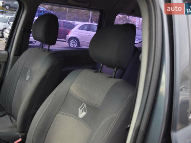 Рено Логан МСВ 2011 у Кропивницькому (Кіровограді) на Automoto.ua Чорний Рено Логан МСВ, об'ємом двигуна 1.6 л та пробігом 466 тис. км за 4200 $, фото 6 на Automoto.ua