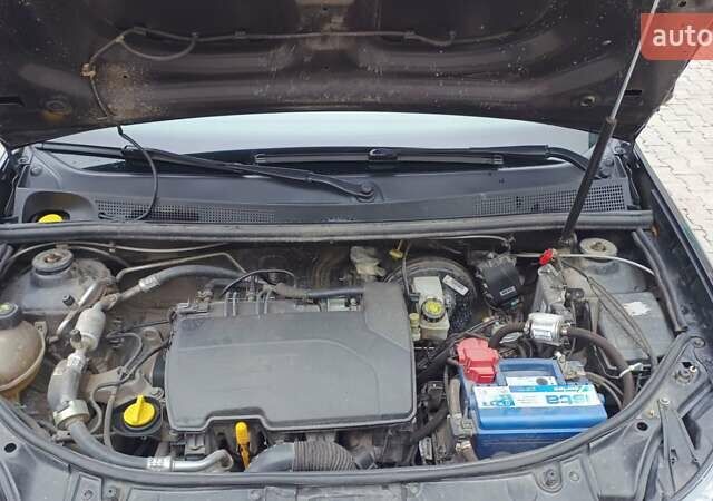 Черный Рено Логан МСВ, объемом двигателя 1.2 л и пробегом 101 тыс. км за 7200 $, фото 22 на Automoto.ua