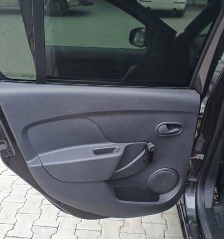 Черный Рено Логан МСВ, объемом двигателя 1.2 л и пробегом 101 тыс. км за 7200 $, фото 16 на Automoto.ua