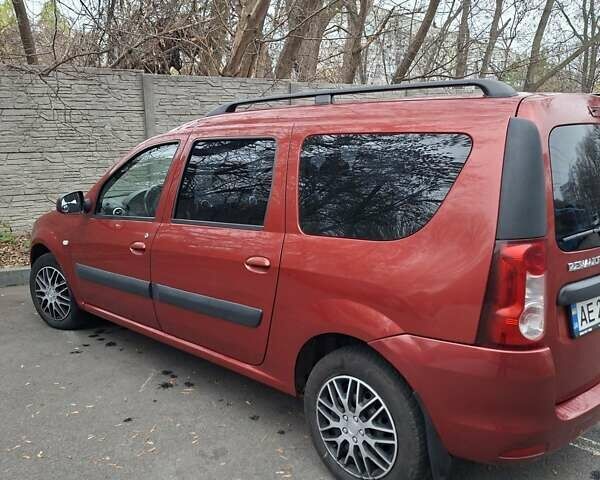 Червоний Рено Логан МСВ, об'ємом двигуна 1.6 л та пробігом 330 тис. км за 5500 $, фото 2 на Automoto.ua