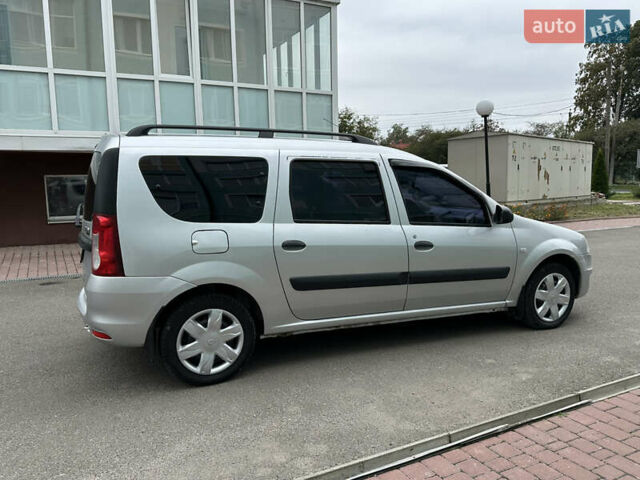 Серый Рено Логан МСВ, объемом двигателя 1.6 л и пробегом 96 тыс. км за 5900 $, фото 15 на Automoto.ua