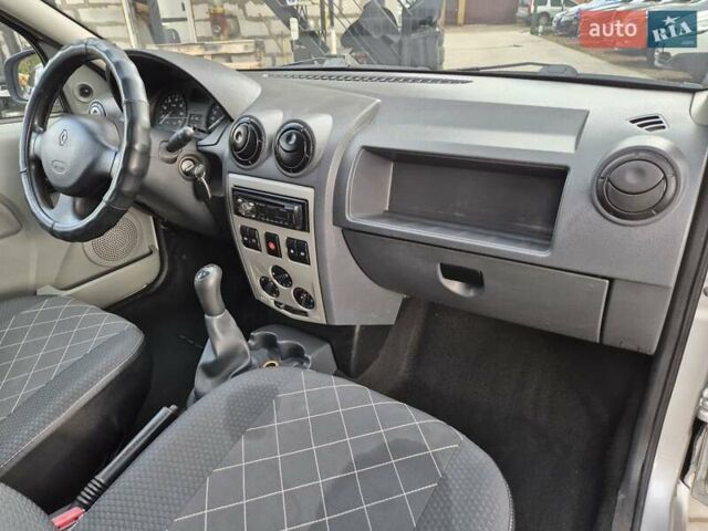 Сірий Рено Логан МСВ, об'ємом двигуна 1.6 л та пробігом 102 тис. км за 6400 $, фото 19 на Automoto.ua