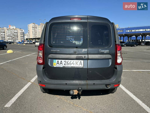 Серый Рено Логан МСВ, объемом двигателя 1.6 л и пробегом 379 тыс. км за 4800 $, фото 17 на Automoto.ua