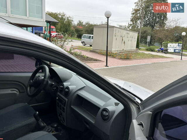 Серый Рено Логан МСВ, объемом двигателя 1.6 л и пробегом 96 тыс. км за 5900 $, фото 22 на Automoto.ua