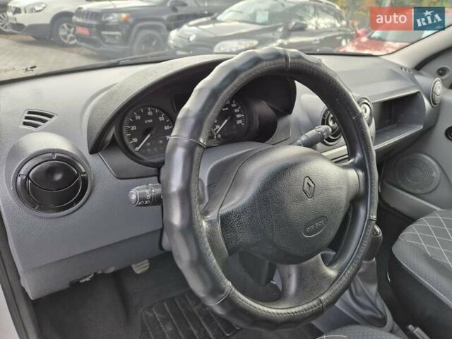 Сірий Рено Логан МСВ, об'ємом двигуна 1.6 л та пробігом 102 тис. км за 6400 $, фото 13 на Automoto.ua