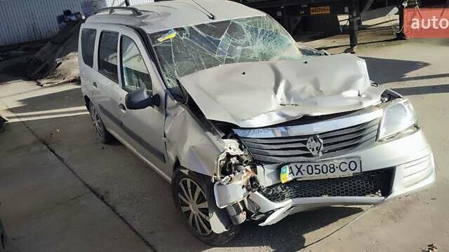 Серый Рено Логан МСВ, объемом двигателя 1.5 л и пробегом 200 тыс. км за 1500 $, фото 4 на Automoto.ua