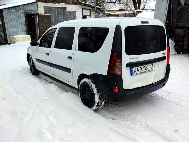 Білий Рено Логан, об'ємом двигуна 1.5 л та пробігом 222 тис. км за 4000 $, фото 5 на Automoto.ua