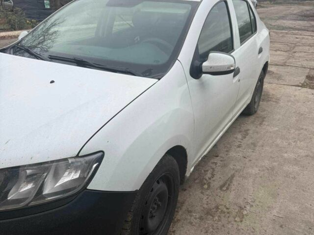 Белый Рено Логан, объемом двигателя 1.5 л и пробегом 320 тыс. км за 4500 $, фото 4 на Automoto.ua