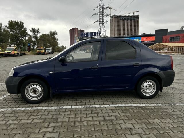 Білий Рено Логан, об'ємом двигуна 2 л та пробігом 218 тис. км за 3100 $, фото 1 на Automoto.ua