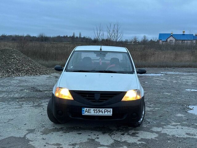 Білий Рено Логан, об'ємом двигуна 1.4 л та пробігом 300 тис. км за 1699 $, фото 9 на Automoto.ua