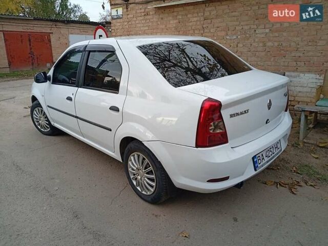 Белый Рено Логан, объемом двигателя 1.4 л и пробегом 300 тыс. км за 3500 $, фото 8 на Automoto.ua
