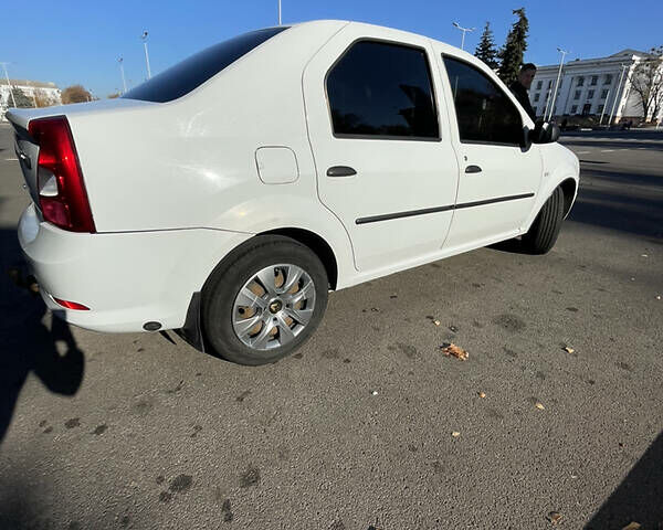 Білий Рено Логан, об'ємом двигуна 1.4 л та пробігом 82 тис. км за 5150 $, фото 6 на Automoto.ua