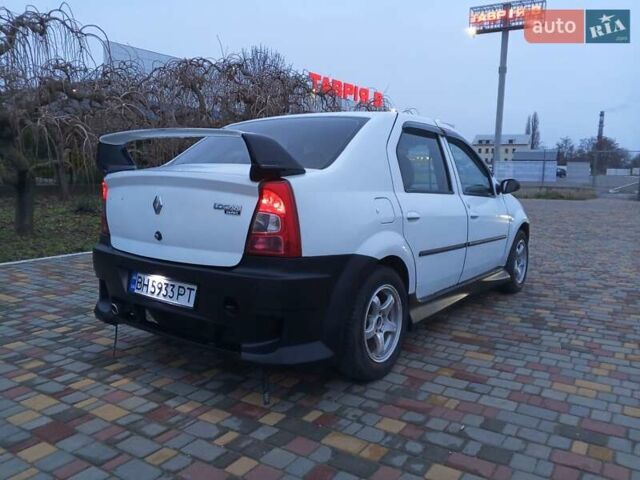 Белый Рено Логан, объемом двигателя 1.39 л и пробегом 170 тыс. км за 1999 $, фото 8 на Automoto.ua