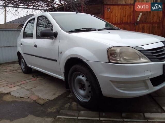 Белый Рено Логан, объемом двигателя 1.39 л и пробегом 274 тыс. км за 3300 $, фото 8 на Automoto.ua