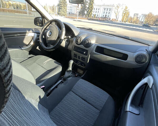 Білий Рено Логан, об'ємом двигуна 1.4 л та пробігом 82 тис. км за 5150 $, фото 15 на Automoto.ua