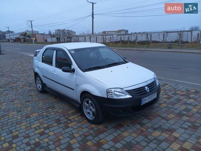 Белый Рено Логан, объемом двигателя 1.39 л и пробегом 170 тыс. км за 1999 $, фото 6 на Automoto.ua