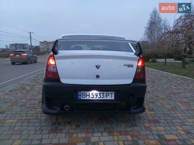 Белый Рено Логан, объемом двигателя 1.39 л и пробегом 170 тыс. км за 1999 $, фото 1 на Automoto.ua