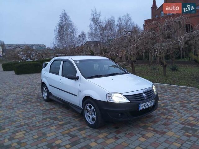 Белый Рено Логан, объемом двигателя 1.39 л и пробегом 170 тыс. км за 1999 $, фото 10 на Automoto.ua