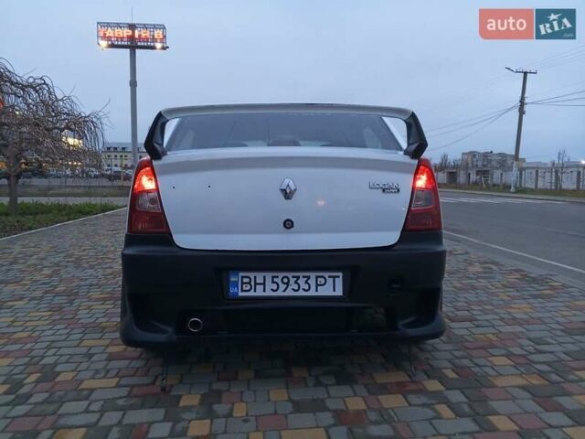 Белый Рено Логан, объемом двигателя 1.39 л и пробегом 170 тыс. км за 1999 $, фото 7 на Automoto.ua