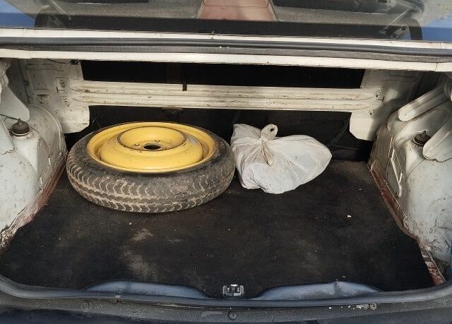 Белый Рено Логан, объемом двигателя 1.4 л и пробегом 670 тыс. км за 1750 $, фото 15 на Automoto.ua