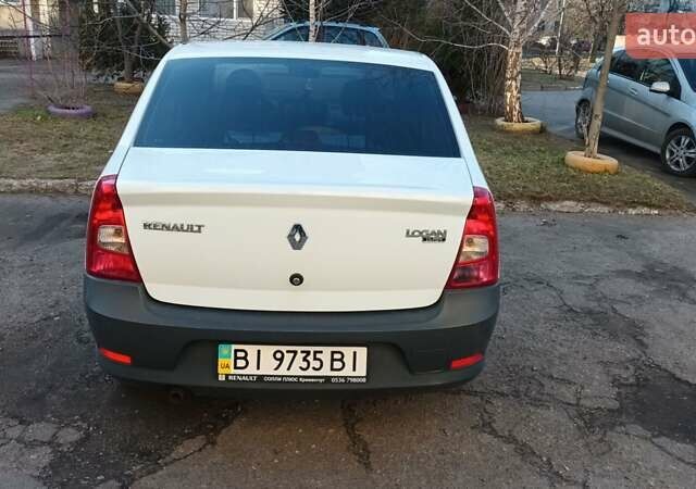 Белый Рено Логан, объемом двигателя 1.39 л и пробегом 132 тыс. км за 5000 $, фото 3 на Automoto.ua