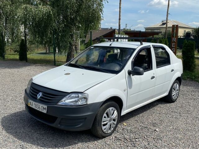 Білий Рено Логан, об'ємом двигуна 1.4 л та пробігом 287 тис. км за 1850 $, фото 1 на Automoto.ua